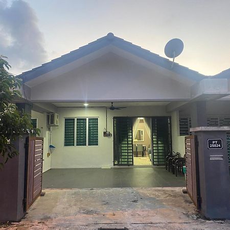 Ss De' Kelulut Homestay Marang Exterior foto